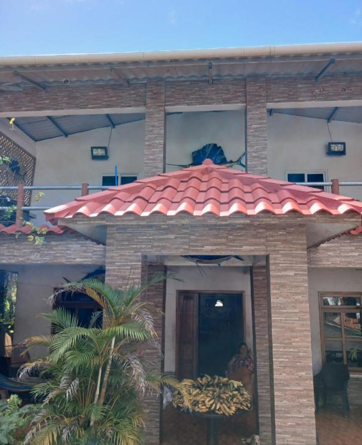 Hotel El Pez Dorado Rio Dulce Town Εξωτερικό φωτογραφία